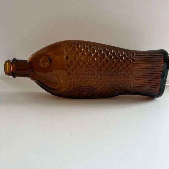 Vintage brown fish bottle.  9.75” - Picture 5 of 7